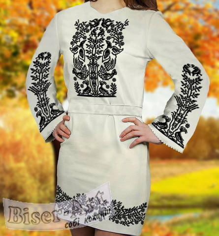 фото: вышитое бисером женское платье, ткань молочный габардин