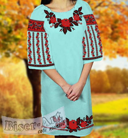 фото: вышитое бисером женское платье, ткань мятный габардин