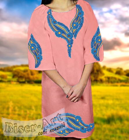 фото: вышитое бисером женское платье, ткань коралловый габардин