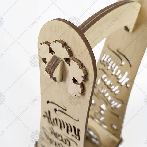 фото2: Коробка подарочная для бутылки с украшением в виде вышивки бисером или нитками фото2: Коробка подарочная для бутылки с украшением в виде вышивки бисером или нитками