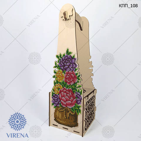 фото1: Коробка подарочная для бутылки с украшением в виде вышивки бисером или нитками