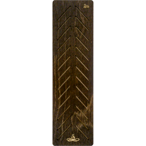 фото: деревянная шкатулка для рукоделия с бобинами для ниток
