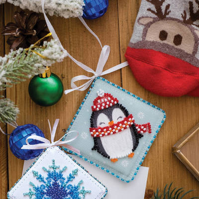 фото: новогодняя игрушка для вышивки бисером на холсте, Миленький пингвинчик
