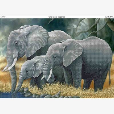 фото: картина, вышитая бисером, Слоны на водопое
