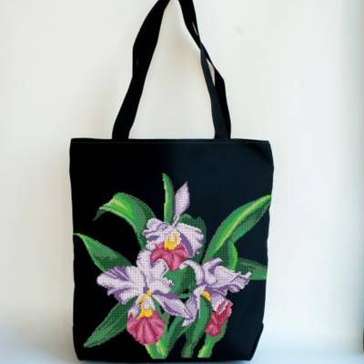 фото: сшитая сумка для вышивки бисером или нитками Орхидеи