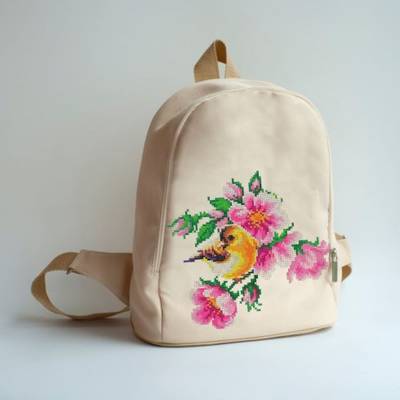 фото: сшитый рюкзак для вышивки бисером или нитками Весеннее настроение