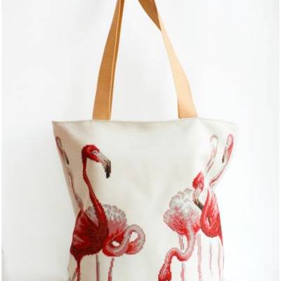 фото: сшитая сумка для вышивки бисером или нитками Фламинго
