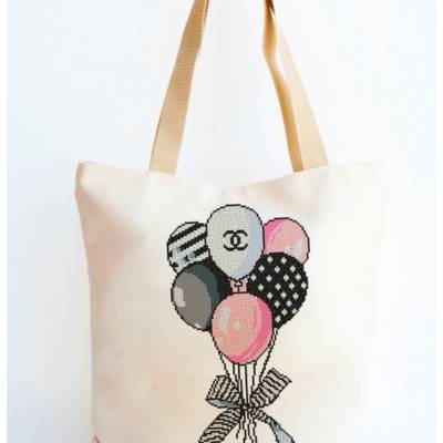 фото: сшитая сумка для вышивки бисером или нитками Воздушные шары Шанель