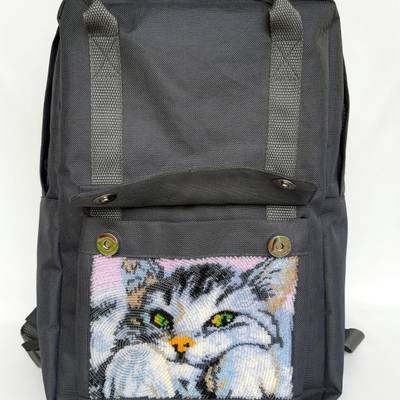 фото: рюкзак для вышивки бисером Котенок