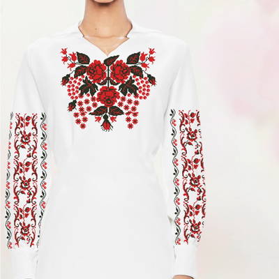 фото: белое женское платье (заготовка) с вышивкой красные цветы и орнамент