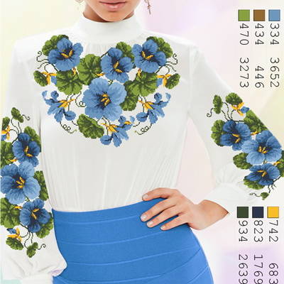 фото: белая блуза (заготовка) с вышивкой голубой вьюнок