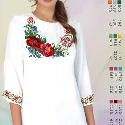 фото: белая блуза (заготовка) с вышивкой красивый узор и алые цветы