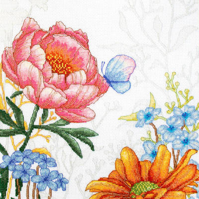 фото: картина для вышивки крестиком Цветы и бабочка