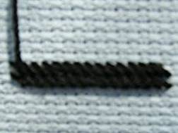 фото 8: изнаночная сторона вышивки гобелена отличается от вышивки полукрест
