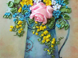Фото: картина для вышивания лентами букет с розовой розой в лейке