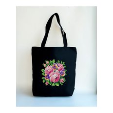 фото: сшитая сумка для вышивки бисером или нитками Розы и анютины глазки