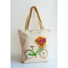 фото: сшитая сумка для вышивки бисером или нитками Велосипед