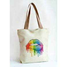 фото: сшитая сумка для вышивки бисером или нитками Губы в краске