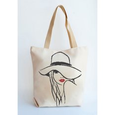 фото: сшитая сумка для вышивки бисером или нитками Девушка в шляпе