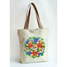 фото: сшитая сумка для вышивки бисером или нитками Лилии и ромашки