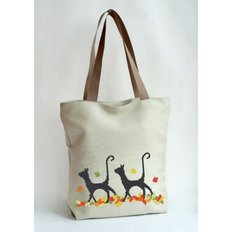 фото: сшитая сумка для вышивки бисером или нитками Осенние коты