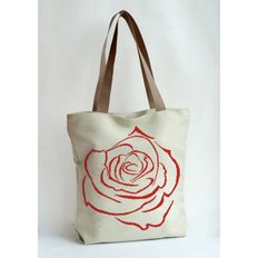 фото: сшитая сумка для вышивки бисером или нитками Роза
