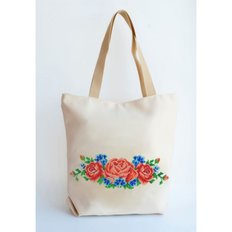 фото: сшитая сумка для вышивки бисером или нитками Нежная роза