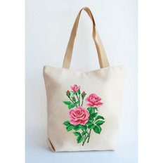 фото: сшитая сумка для вышивки бисером или нитками Розовый букет