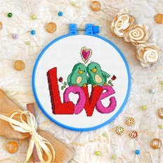 фото: картина для вышивки крестиком на декоративных пяльцах, Любовь