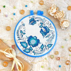 фото: картина для вышивки крестиком на декоративных пяльцах, Голубой орнамент фото: картина для вышивки крестиком на декоративных пяльцах, Голубой орнамент