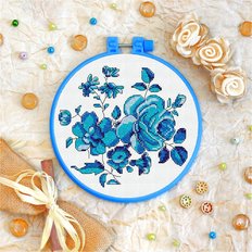 фото: картина для вышивки крестиком на декоративных пяльцах, Голубые цветы фото: картина для вышивки крестиком на декоративных пяльцах, Голубые цветы