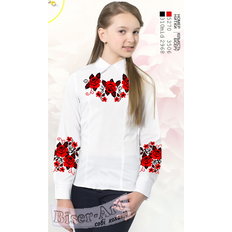 фото: вышитая бисером и сшитая из заготовки блузка для девочки