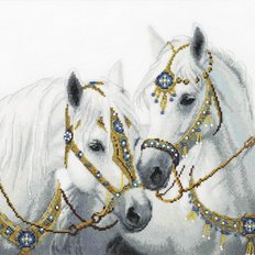 фото: картина, вышитая крестиком, Свадебные лошади