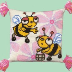 Набор для вышивки крестом: Подушка Веселые пчелки