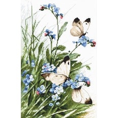 фото: картина, вышитая крестом, бабочки и цветы