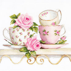 фото: картина, вышитая крестиком, Чайные чашки с розами