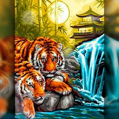 фото: картина в алмазной технике Тигры у водопада