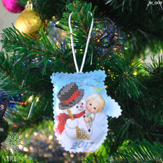 фото: сшитая ёлочная игрушка с вышивкой бисером фото: сшитая ёлочная игрушка с вышивкой бисером