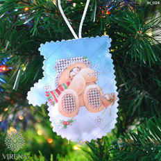 фото: сшитая ёлочная игрушка с вышивкой бисером