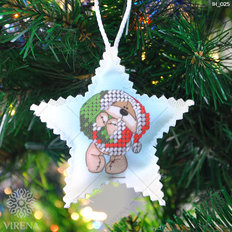 фото: сшитая ёлочная игрушка с вышивкой бисером