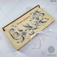 фото: Коробка подарочная для денег с украшением в виде вышивки бисером или нитками Вічного кохання!